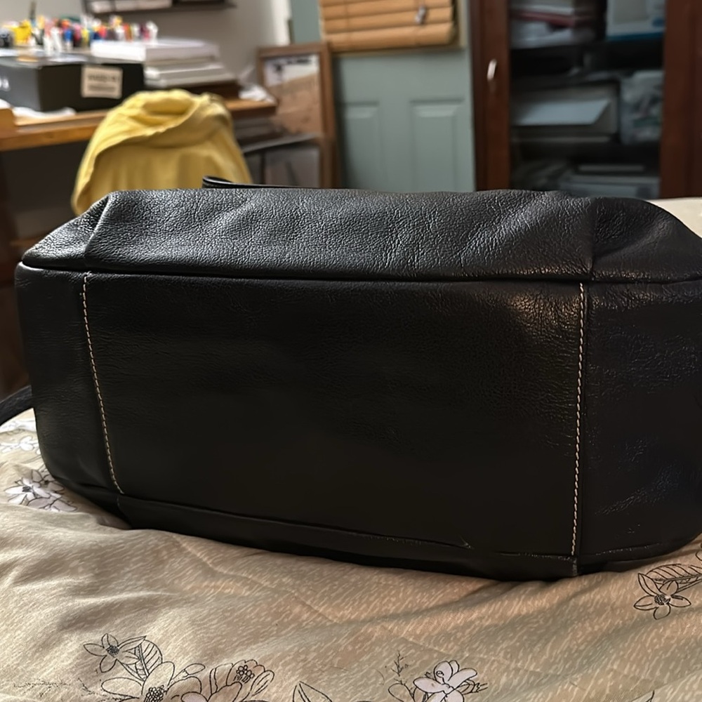 Dooney & Bourke Black Pebbled Leather Shoulder Bag - Picture 5 of 8